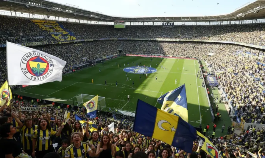 Fenerbahçe Kadın ve Çocuklara Süper Lig’de Ücretsiz Bilet Dağıtacak